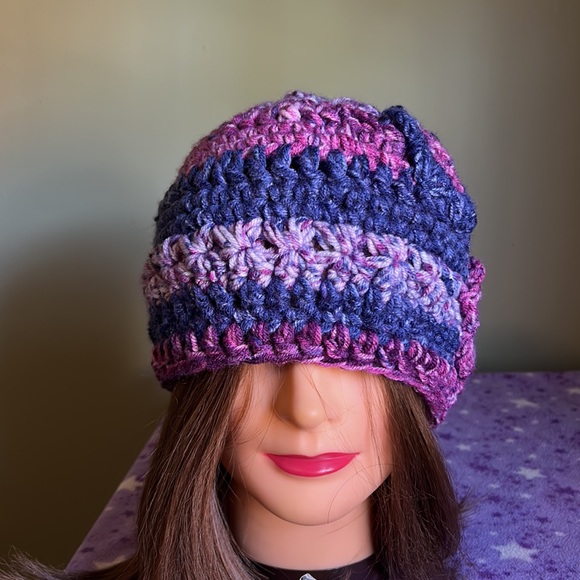 Crochet flower beanie medium beautiful acrylic yarn new - Picture 8 of 9